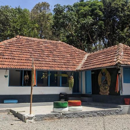 Crossroads Hostel 1957 Kalpetta Esterno foto