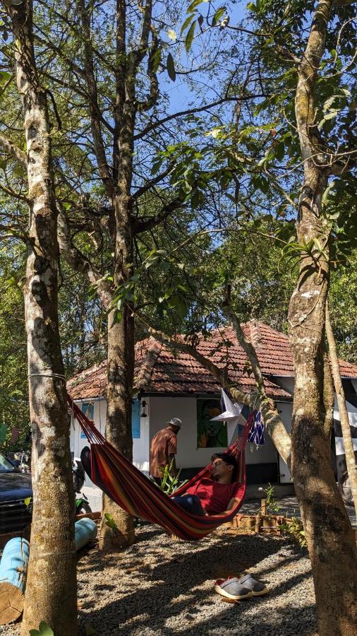 Crossroads Hostel 1957 Kalpetta Esterno foto
