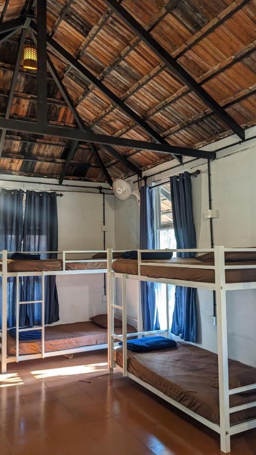 Crossroads Hostel 1957 Kalpetta Esterno foto