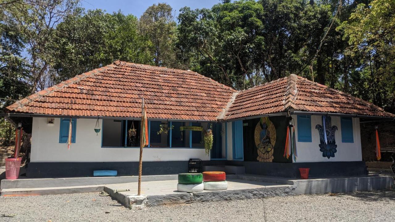 Crossroads Hostel 1957 Kalpetta Esterno foto